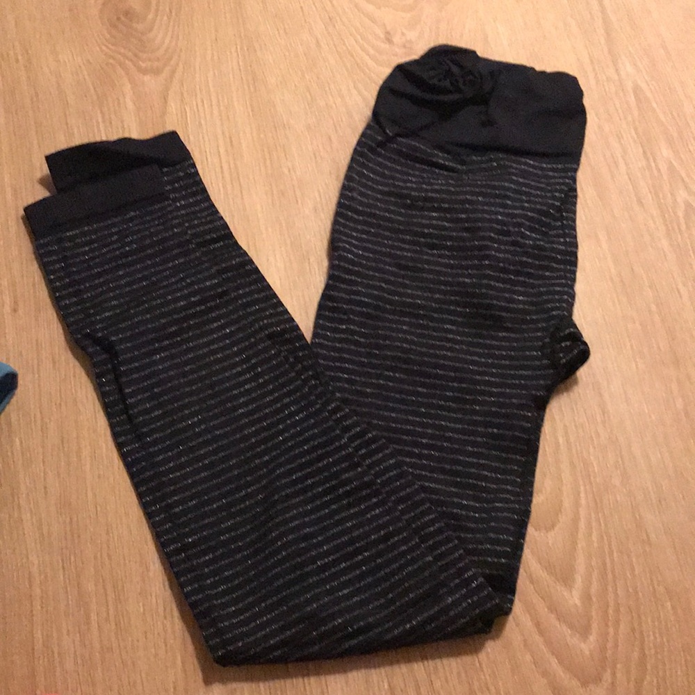 🟥 🤍Athleta leggings 🌸🧺